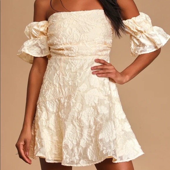 Cream Jacquard Off-the-Shoulder Mini Dress NWT - Picture 4 of 5